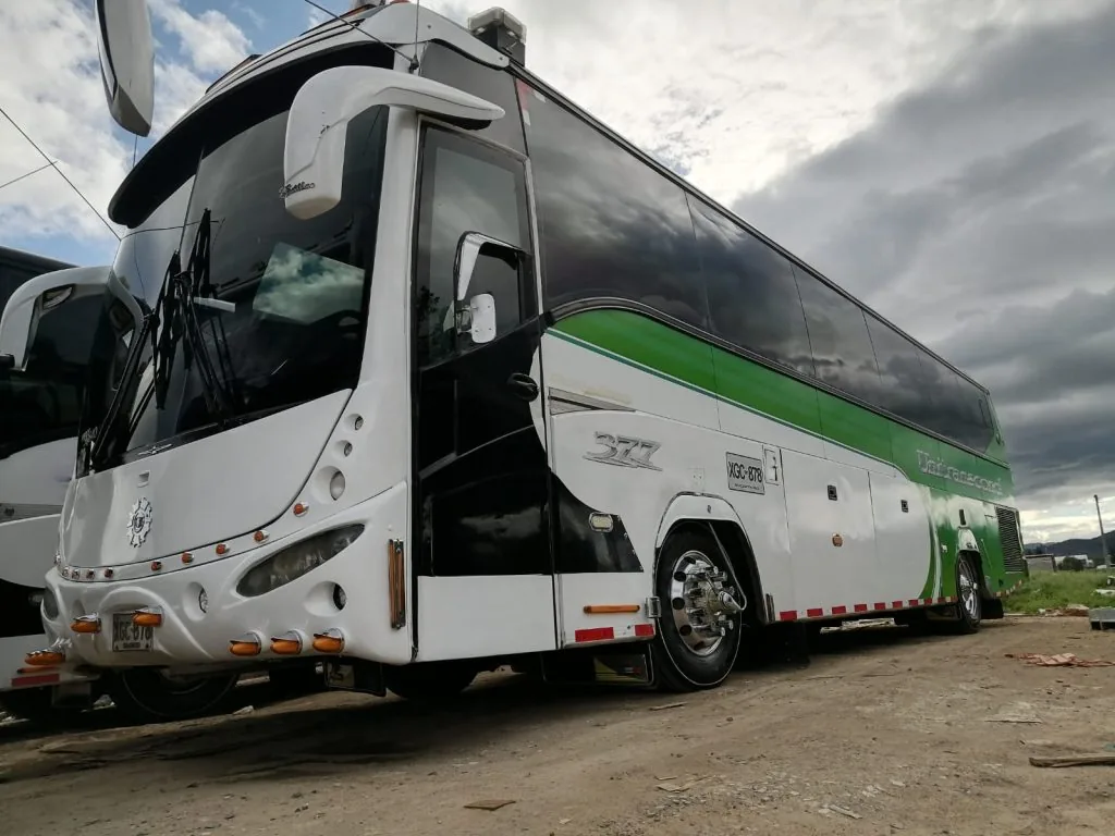 Bus para turismo y excursiones